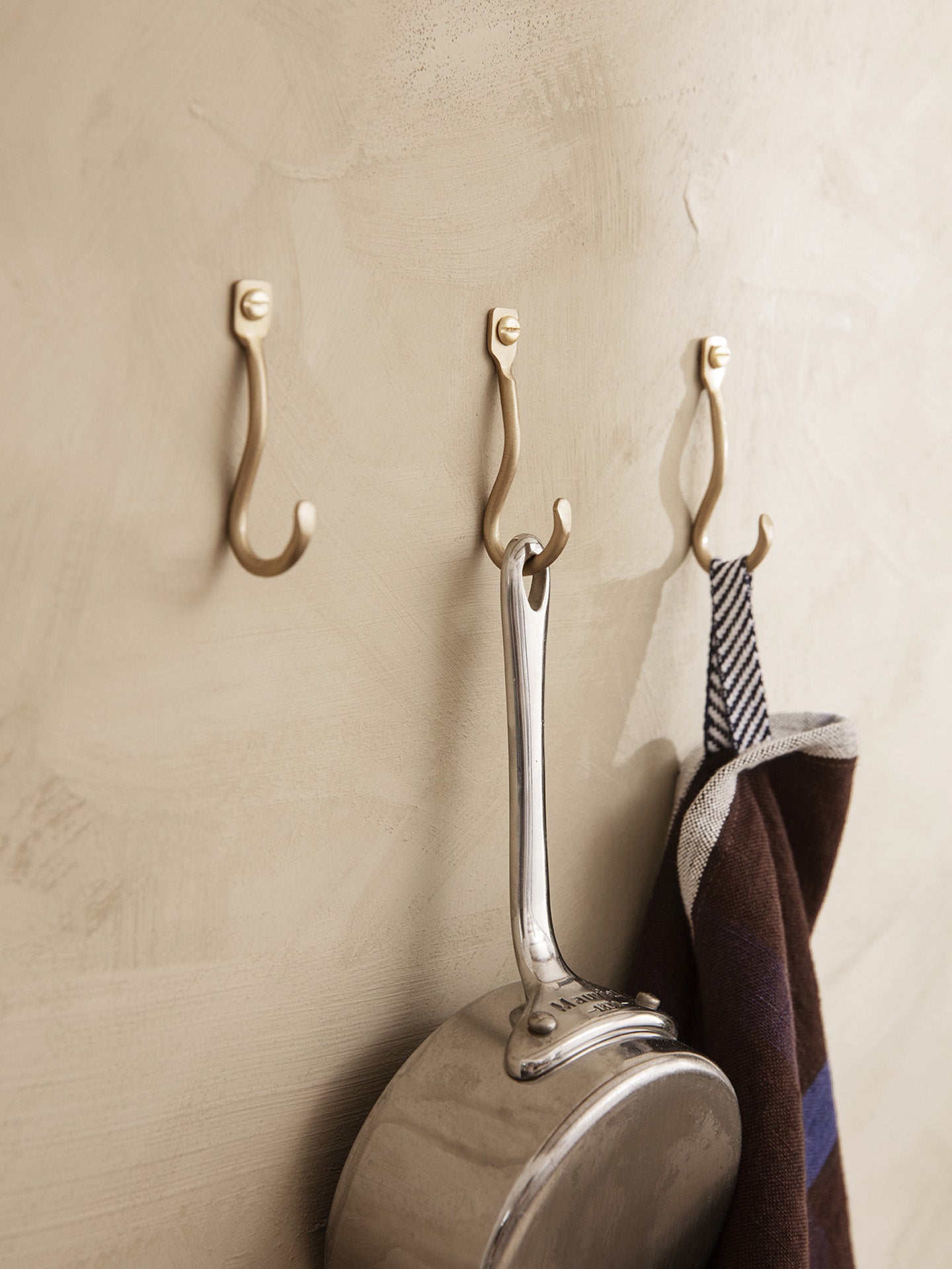 Curvature Hooks - Set of 3 - Brass by ferm LIVING