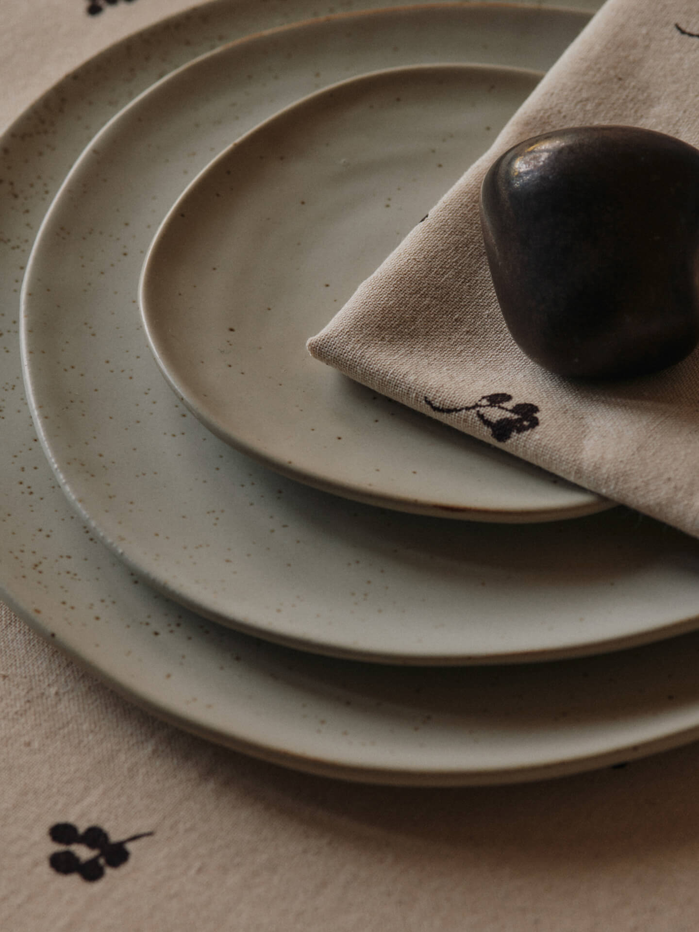 Ferm Living Flow Plate