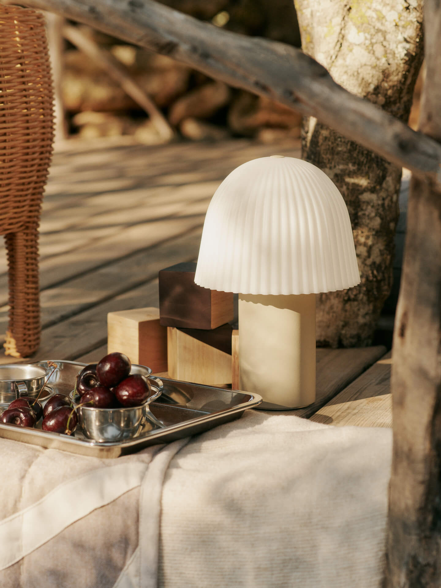 Frill Portable Lamp – Beige/White | Ferm Living