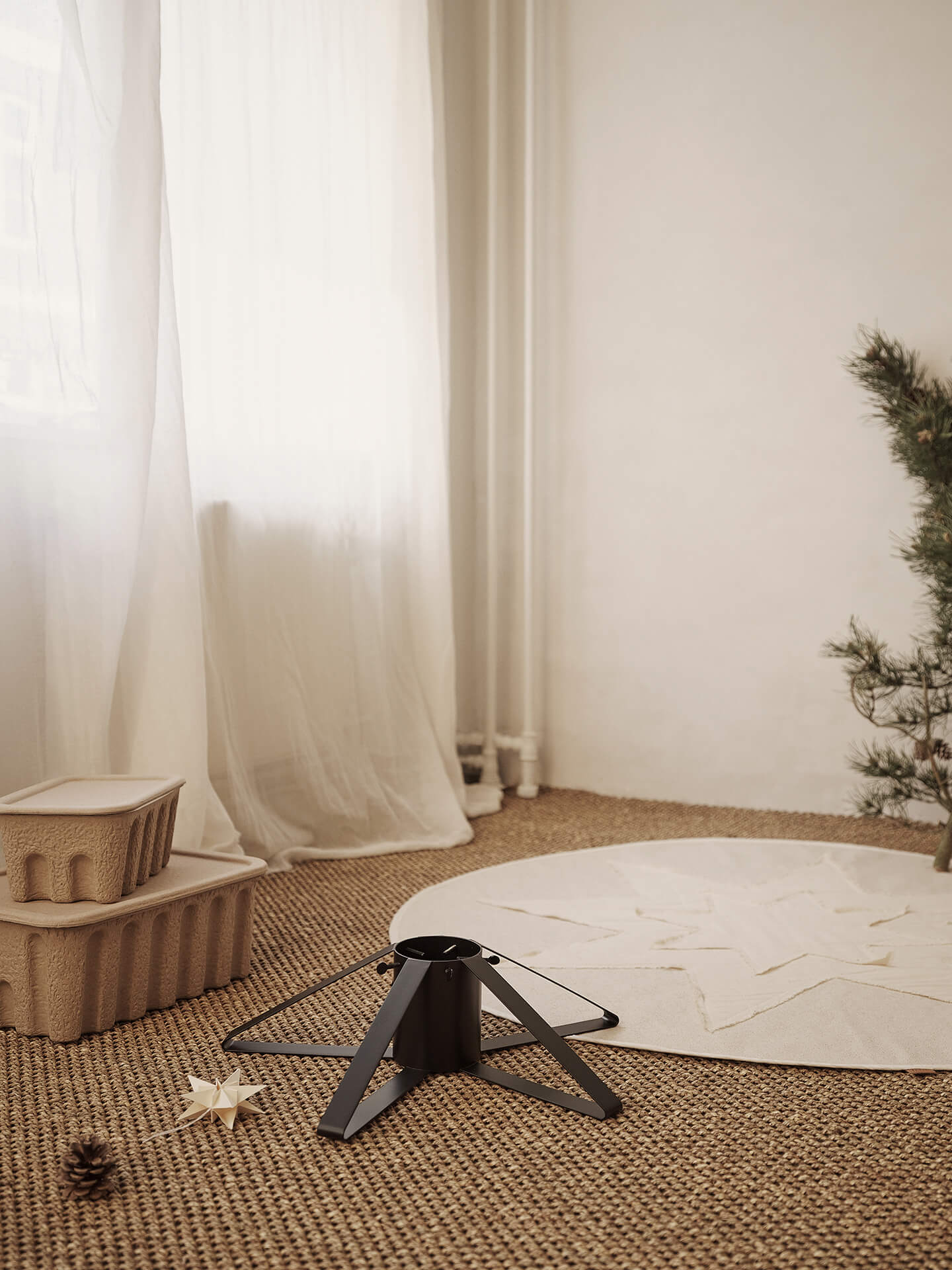 Christmas Tree Foot - Black | Ferm Living