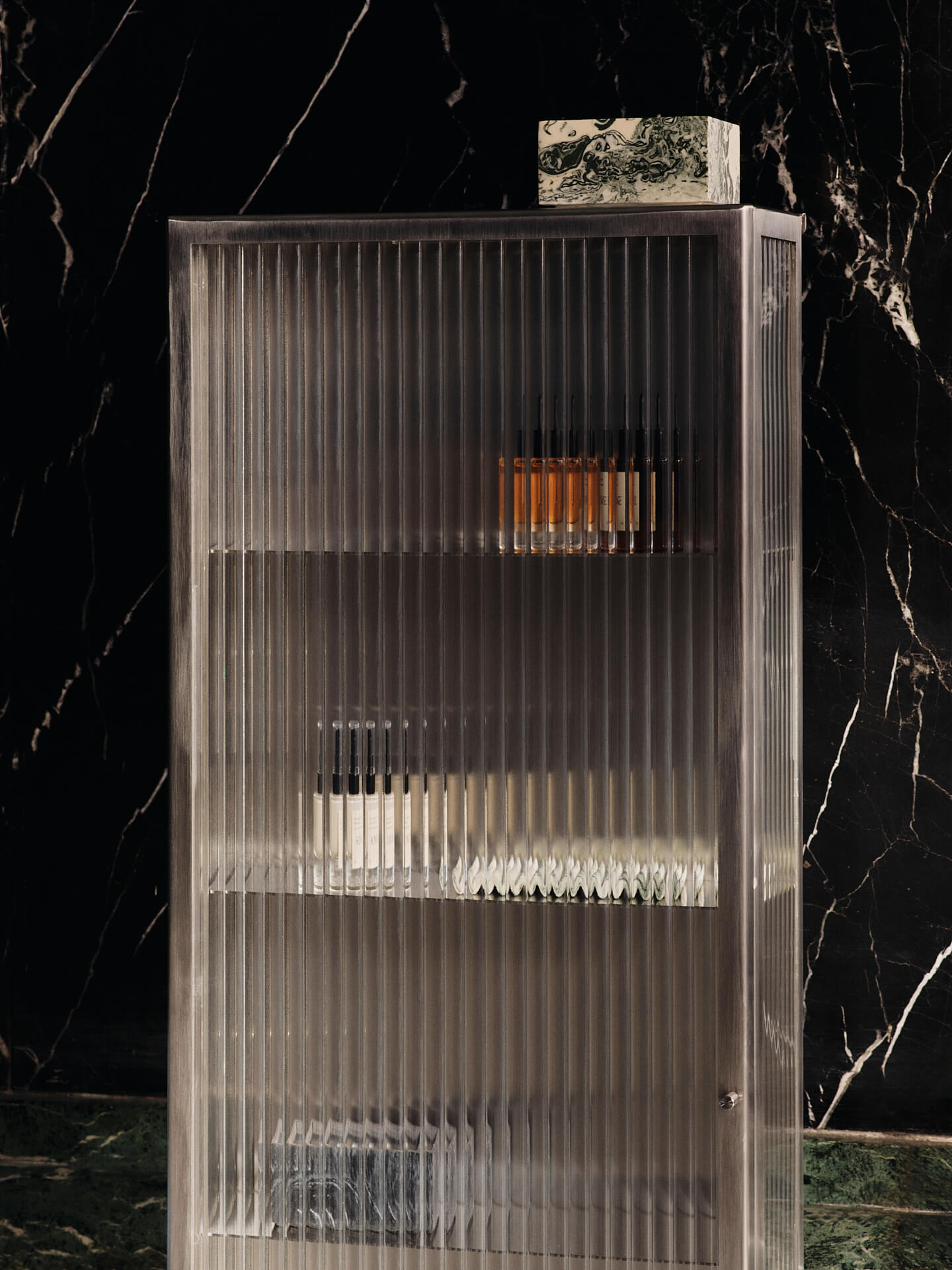 Haze Wall Cabinet - Tall - 35 x 100 cm - Brushed Stainless Steel