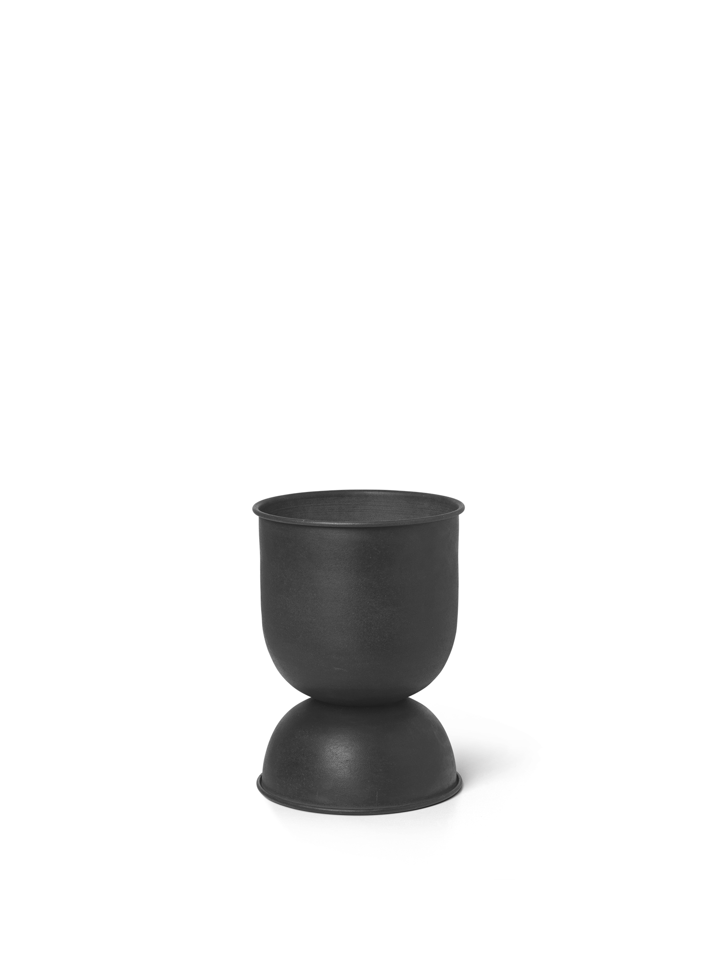 ferm LIVING Hourglass Pot Extra Small 黒 Hourglass Pot in Black - Extra Small by Ferm Living | Green Living