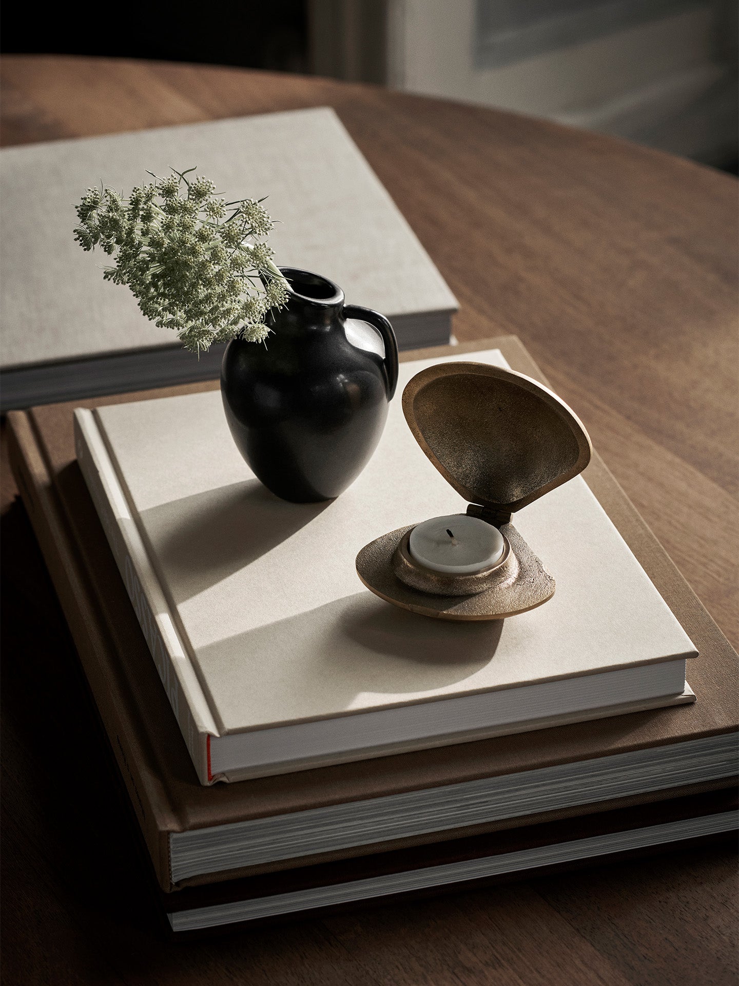 Clam Candle Holder – Brass | Ferm Living