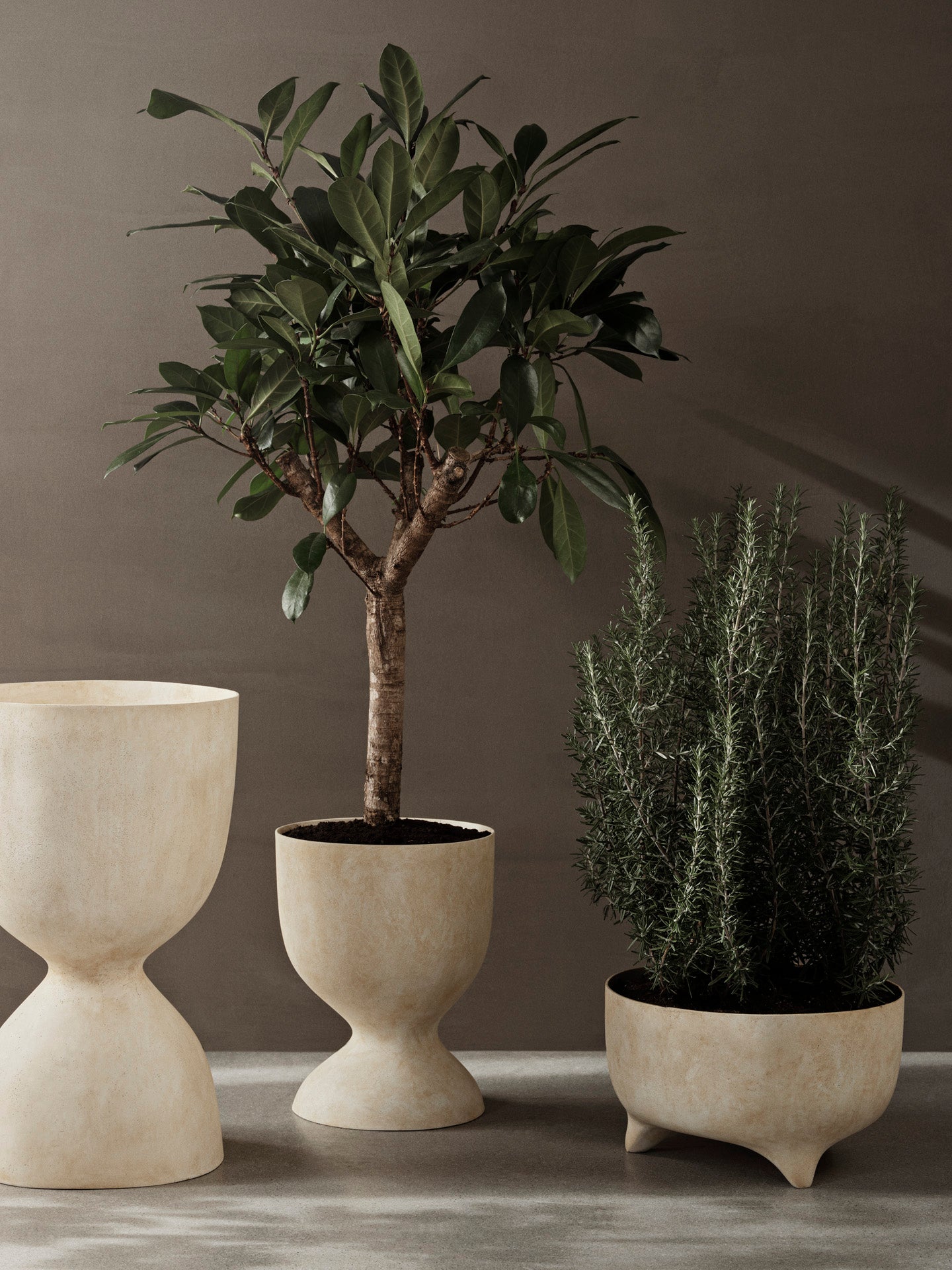 Evoke Pot - Low - Warm Sand | Ferm Living