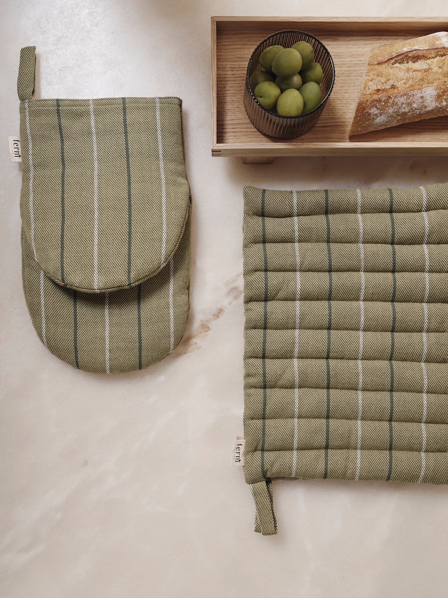 Ferm Living Ito Oven Mitt - Thumbnail 3