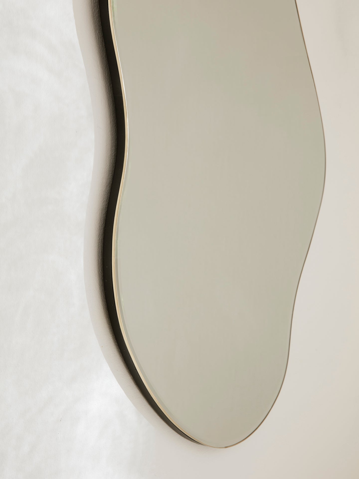 Pond Mirror in Brass | Large | Mirror with unique shape | Ferm Living